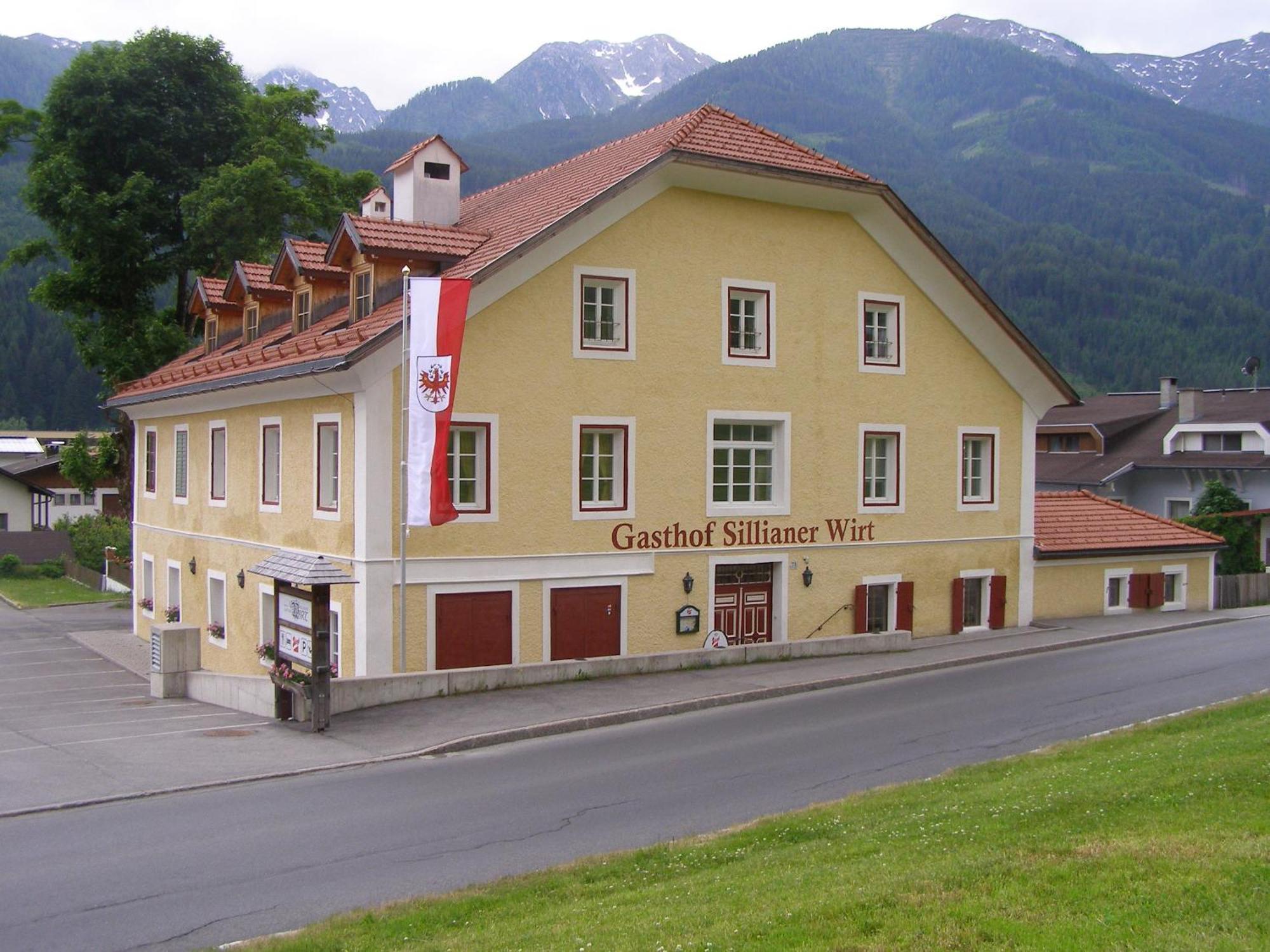 Gasthof Sillianer Wirt Hotel Exterior foto